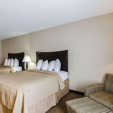 Quality Inn Troutville - Roanoke North Екстериор снимка