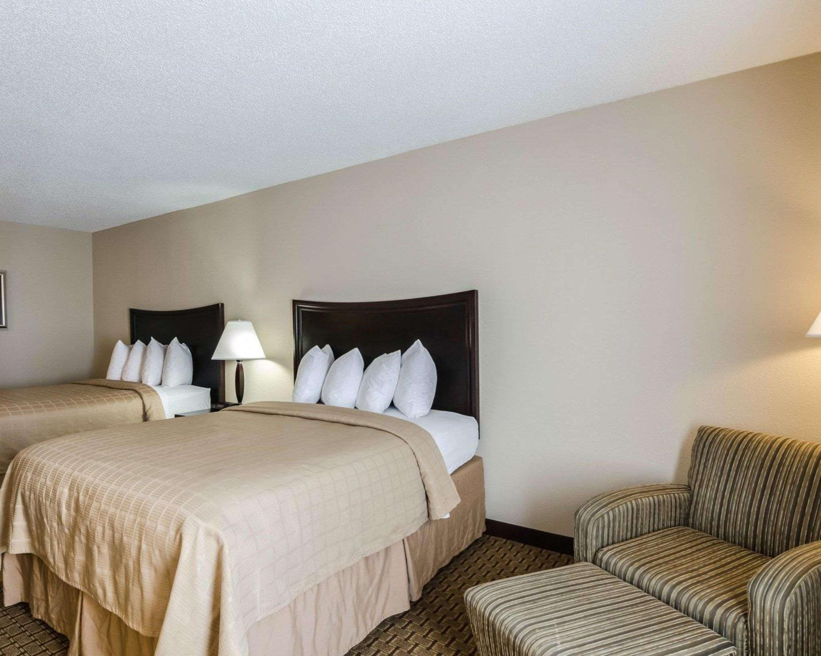 Quality Inn Troutville - Roanoke North Екстериор снимка