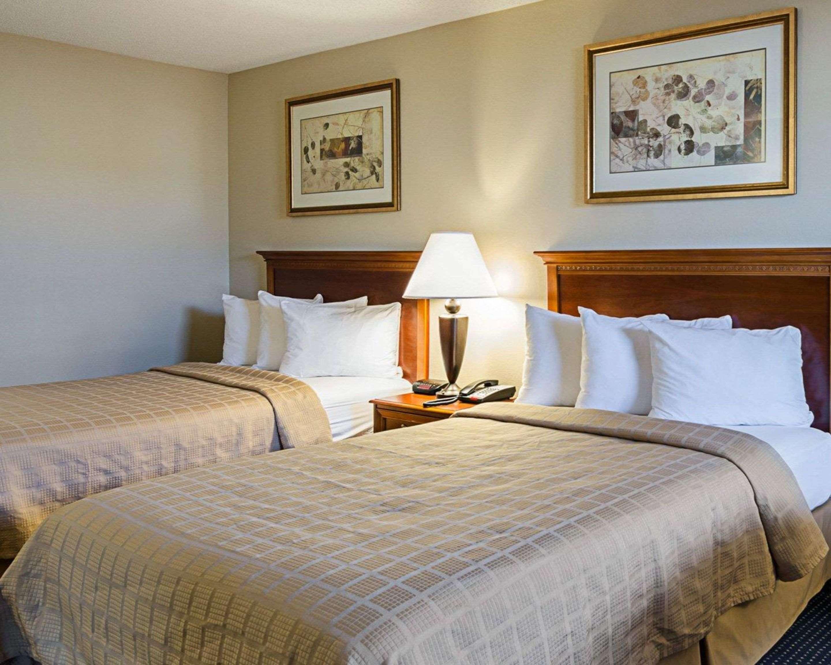 Quality Inn Troutville - Roanoke North Екстериор снимка