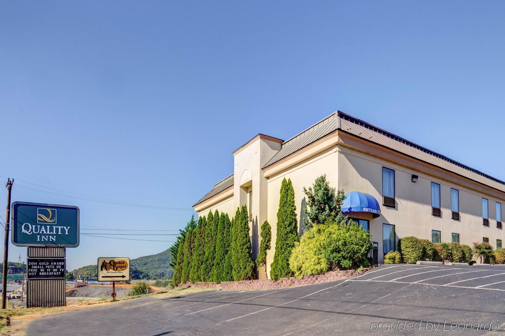 Quality Inn Troutville - Roanoke North Екстериор снимка