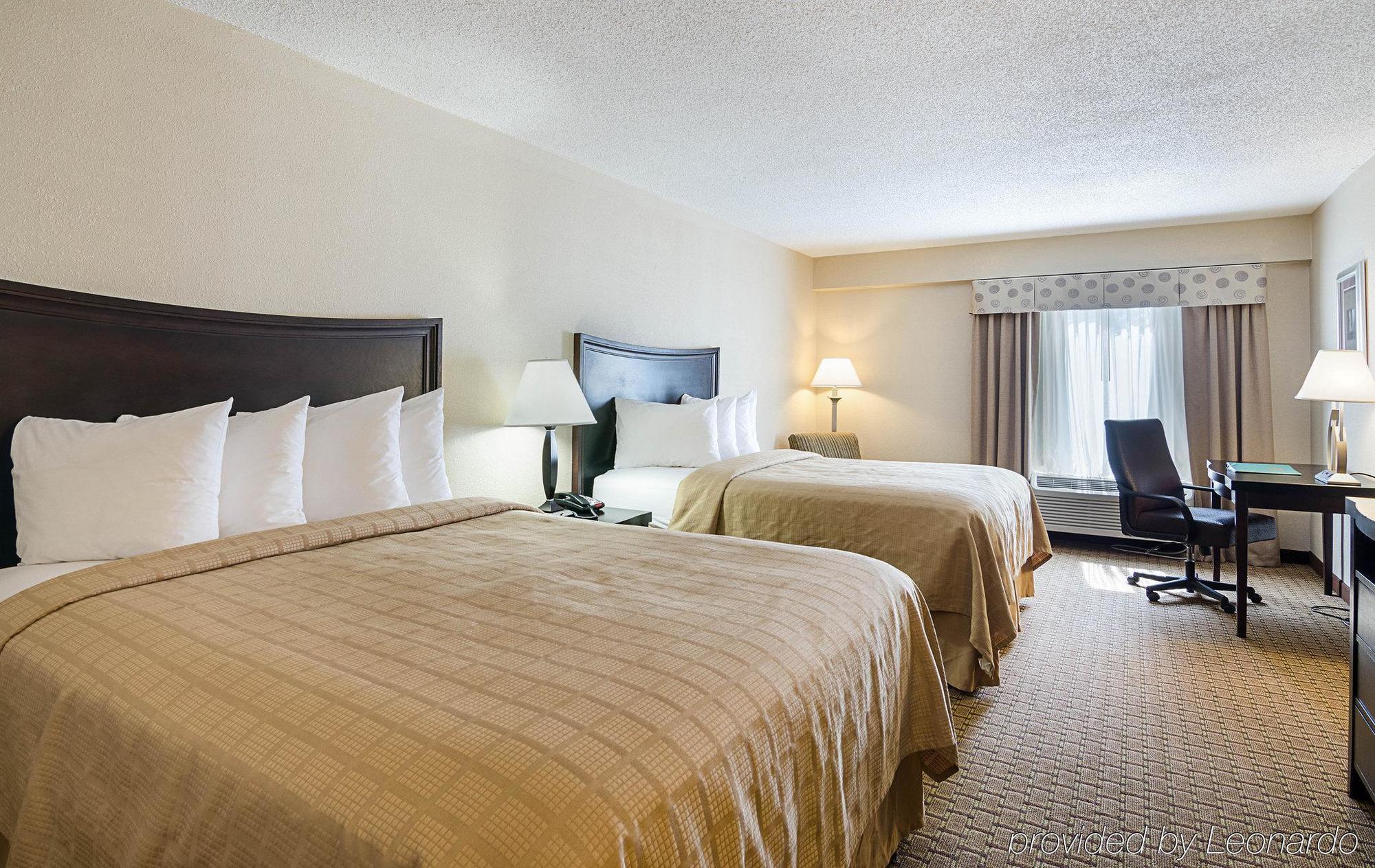 Quality Inn Troutville - Roanoke North Екстериор снимка