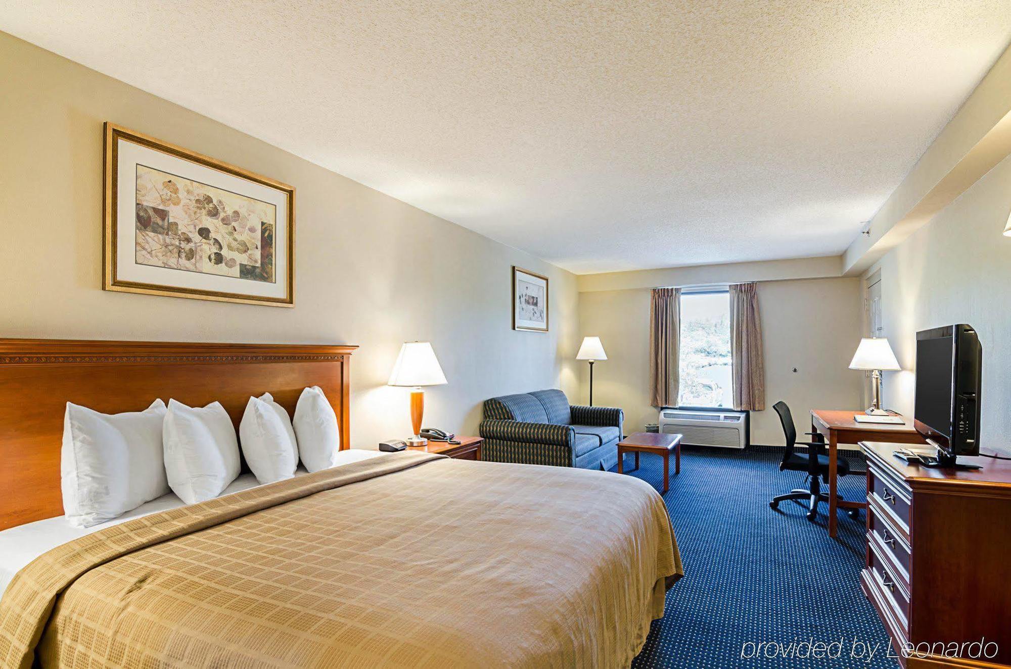 Quality Inn Troutville - Roanoke North Екстериор снимка