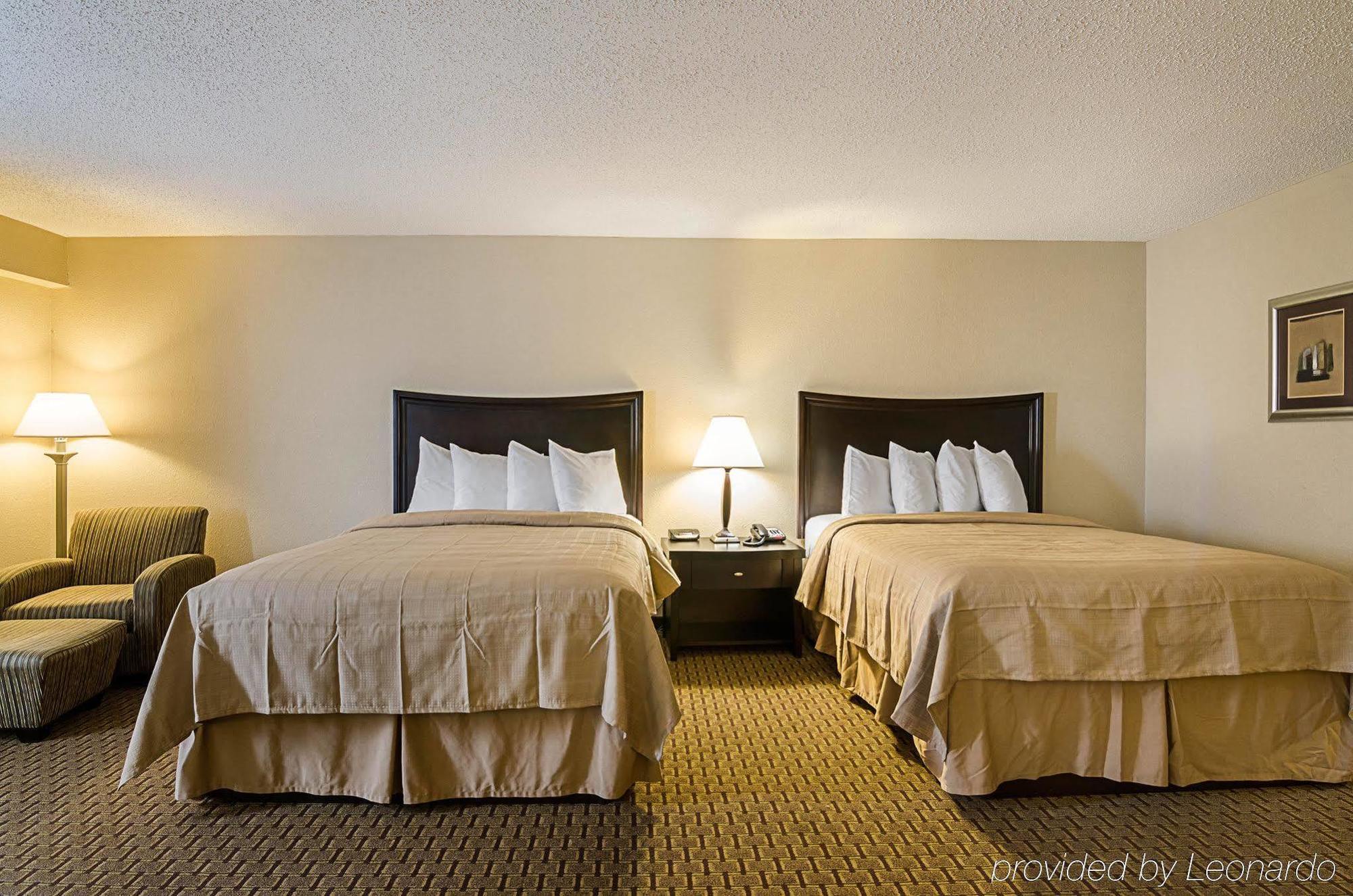 Quality Inn Troutville - Roanoke North Екстериор снимка